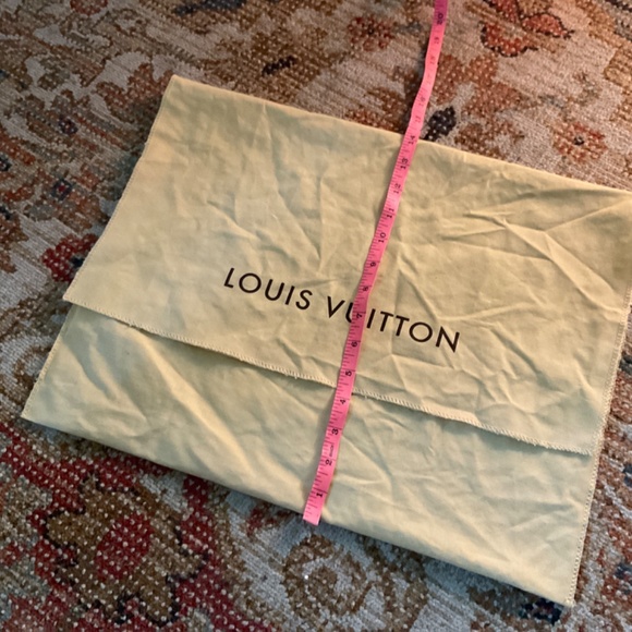 Louis Vuitton Dust Bag  14” x 18” made in Italy - Picture 7 of 12